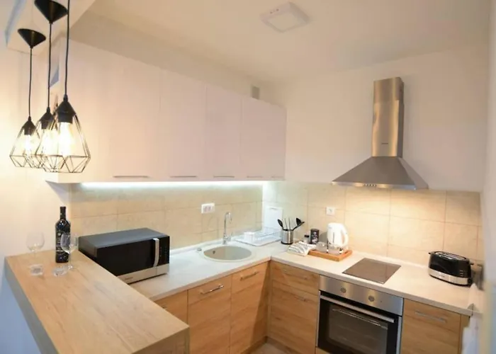 Apartment Sunny 18 *